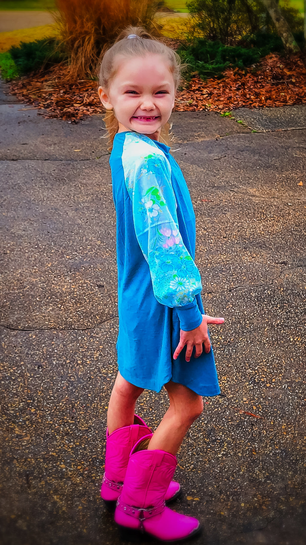 Girls Aspen Raglan