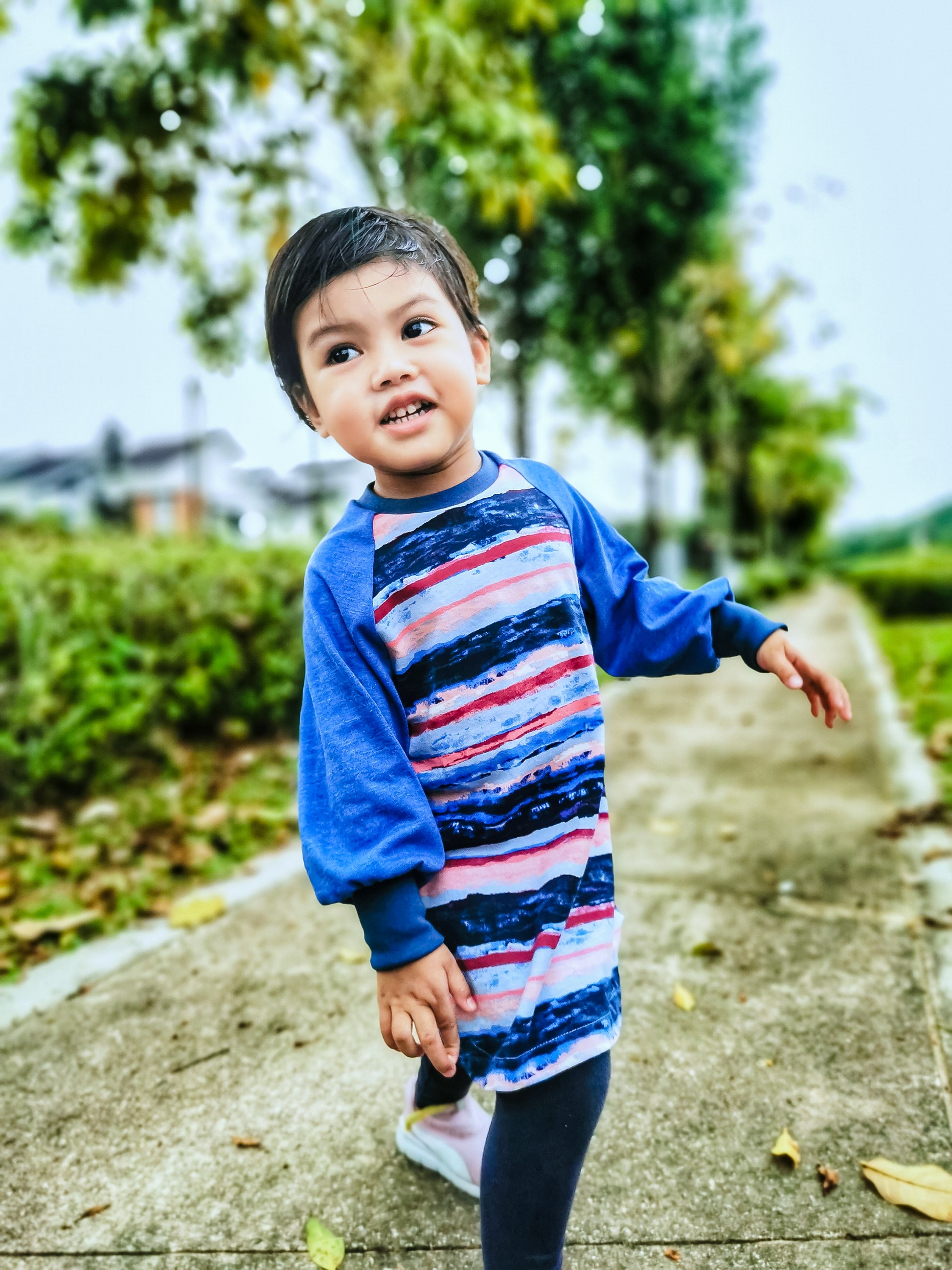 Girls Aspen Raglan